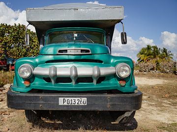 Oldtimer-Auto in Kuba. von René Holtslag