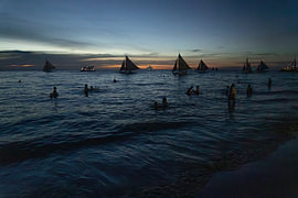 White Beach auf Boracay, Philippinen