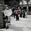 Le Canard    Gare du Nord..Parijs van annemiek van der werff thumbnail