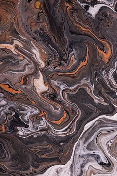 Vloeibare kleuren: bruin tinten stromen langs en door elkaar van Marjolijn van den Berg