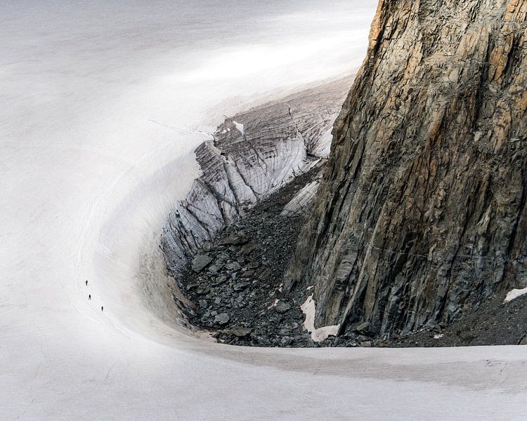 Bergbeklimmers op het Mont Blanc ijsmassief van Hege Knaven-van Dijke