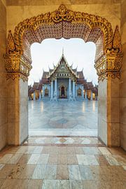 Wat Benchamabophit at sunrise by Walter G. Allgöwer