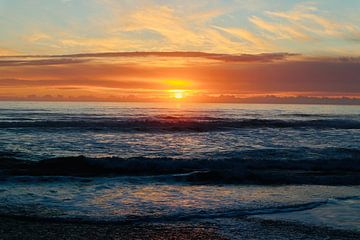 Zonsondergang in Greymouth van Nicolette Suijkerbuijk Fotografie