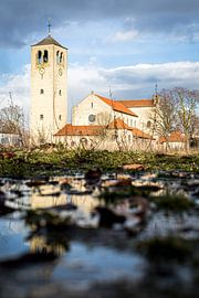 Église de Notre-Dame de Lourdes à Maastricht sur Studio Zwartlicht