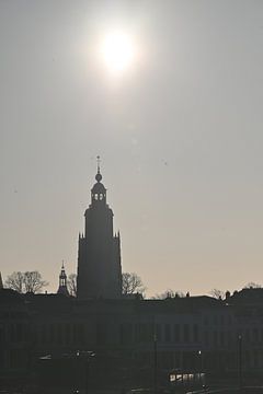 Sint Walburgiskerk in ochtendlicht van Frank Mossink