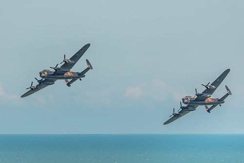 Fliegende Legenden: Zwei AVRO Lancasters über dem Ärmelkanal bei der Eastbourne International Airsho
