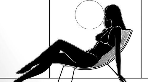Vrouw in moderne stoel