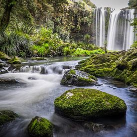 Waterval in het bos van Roel Beurskens