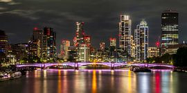 Lambeth Bridge London mit Wolkenkratzern - Panorama