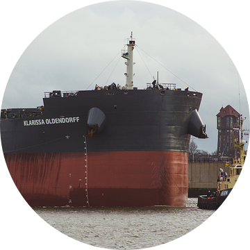 Sleepboot Arion assisteert een bulkcarrier IJmuiden van scheepskijkerhavenfotografie