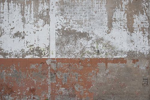 Oude met witkalk afgewerkte muren