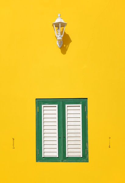 Hatch in wall (closed) by Wim van Berlo