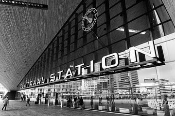 Centraal Station Rotterdam van Iwan Bronkhorst