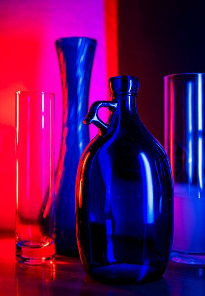 Ein Farbenspiel in rot und blau von Horst Dreisbach