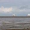 Zeilschepen op de Waddenzee van Paul Veen