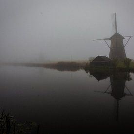 Mist bij Kinderdijk van Due Fotografi