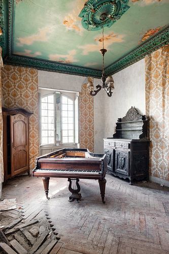 Verlaten plaatsen - De pianist