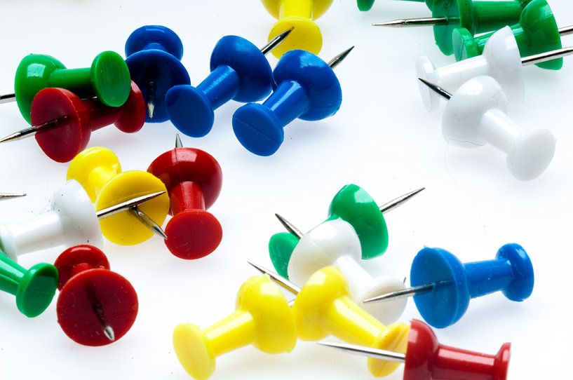 pins by Geertjan Plooijer