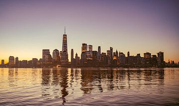 Sunrise over New York City, USA by Patrick Groß