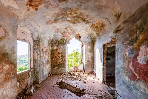 Lost Place - Ik hou van dit soort sierlijke plafonds - Ruïnes van een Italiaanse Villa