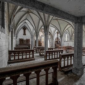 Abandoned monastery in portugal by ART OF DECAY