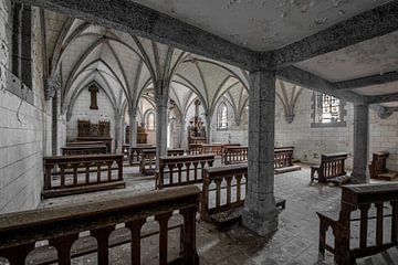 Verlaten klooster in portugal van ART OF DECAY