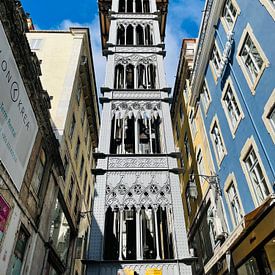 Aufzug in Lissabon von Zoë Barreto