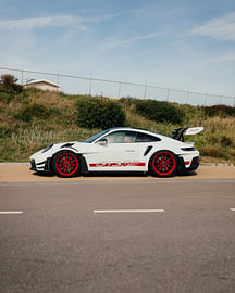Rennwagen – Porsche 911 GT3 RS (992) von Mohit Hambiria