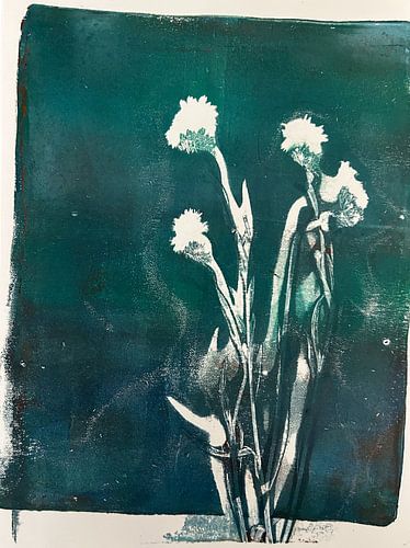 Flower Me (1) van Daphne Depassé