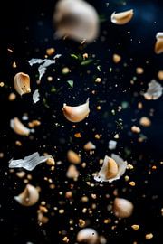 Keukenmagie: vliegende knoflooktenen van Poster Art Shop