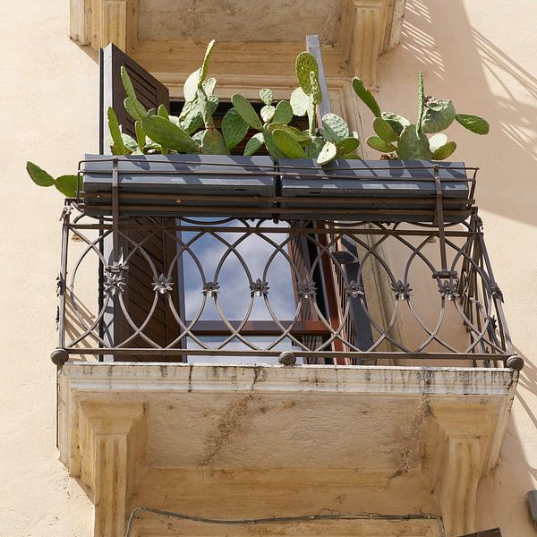 Old town balcony by Heiko Kueverling