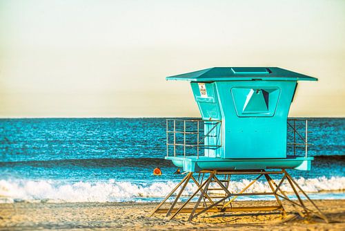 Blauwe Reddingstoren Aan Zee