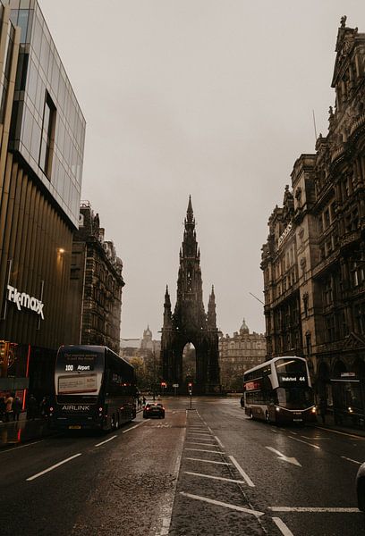 Edinburgh by Hello Pompoyo