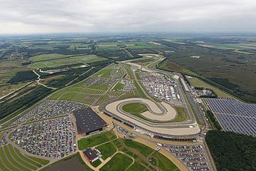 TT Circuit Assen vanuit de lucht van Thijs Schouten