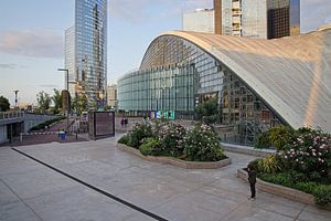 Sonnenuntergang am Bahnhof La Defense