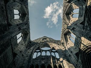 Abbey Ruins, Wales sur Art By Dominic