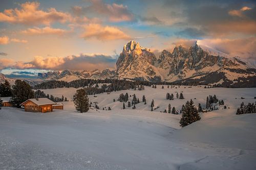 Sfeervolle zonsondergang op de Seiser Alm