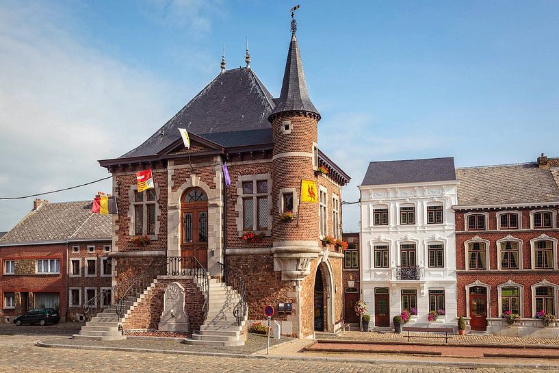 Clermont sur Berwinne town hall by Rob Boon