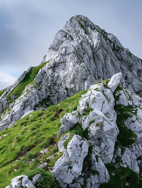 Unberührte Schönheit der Dolomiten von fernlichtsicht