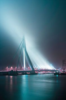 Erasmusbrug in de mist