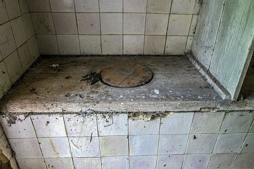 Dirty toilet