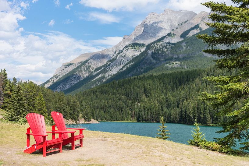 Red chairs 2 von Jan Peter Mulder