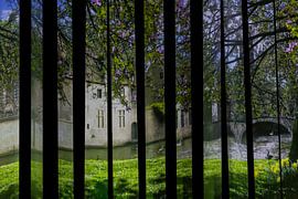 Abstrakter Beginenhof in Brügge, Belgien von Nele Mispelon