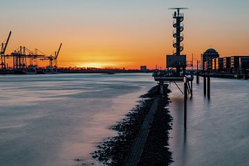 Zicht op de haven van Hamburg 2 van Felix Marx