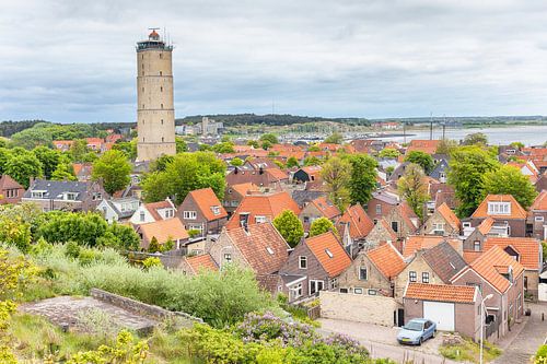 Dorpsgezicht West-Terschelling met Brandaris von Evert Jan Luchies