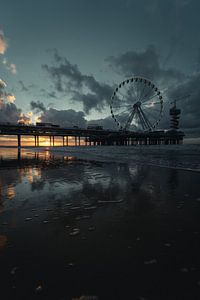 Jetée au coucher du soleil