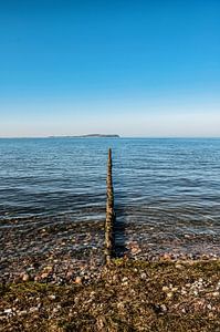 Blick nach Hiddensee, Buhnen am Bug auf Dranske