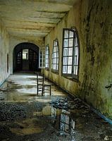 couloir dans un monastère abandonné