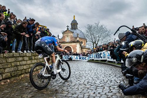Mathieu op de Muur 2 van Leon van Bon