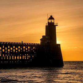 Leuchtturm bei Sonnenuntergang